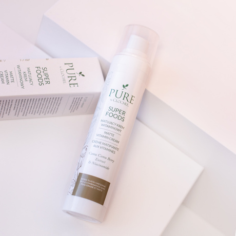 SUPERFOODS Matujący krem witaminowy