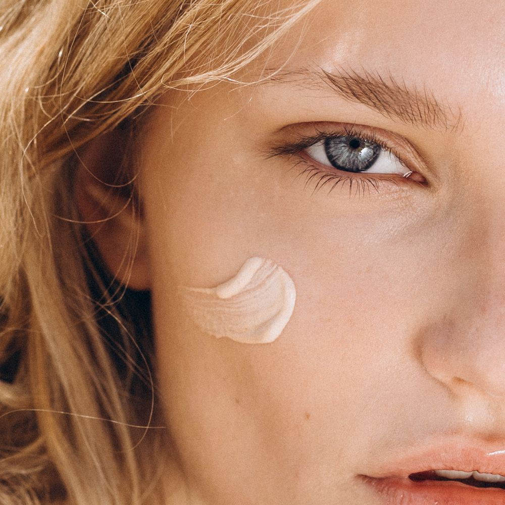 SPF 50 Krem do twarzy z filtrem tonujący